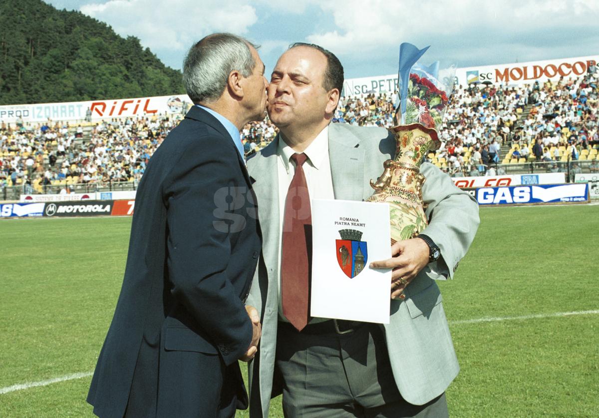 Gheorghe Stefan - Prietenii lui Ovidiu