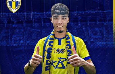 Primul fotbalist care a semnat cu Petrolul pentru: contract pe 3 sezoane