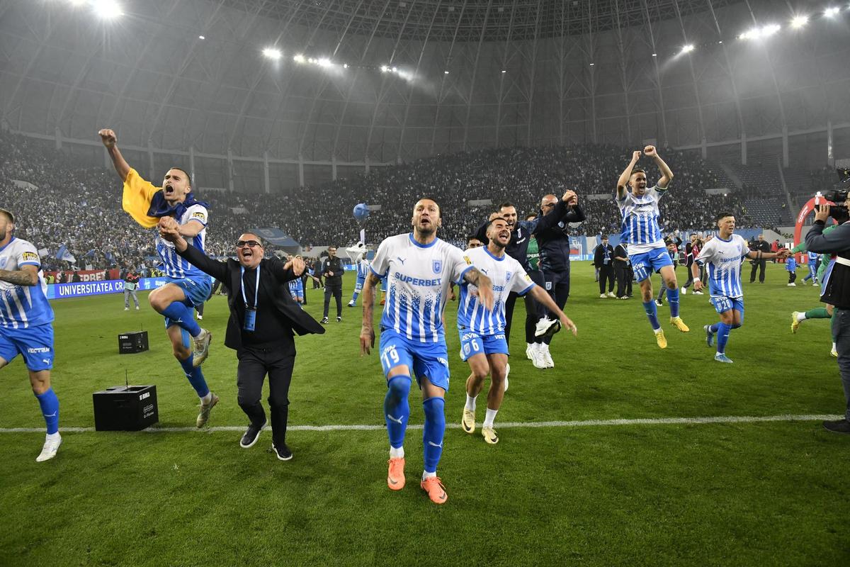Unde e acum gazonul pe care Craiova a luat titlul: „Moment important”