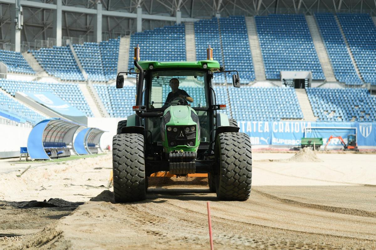 Unde e acum gazonul pe care Craiova a luat titlul: „Moment important”