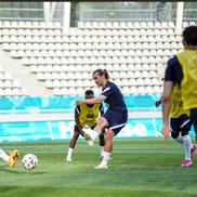 Franța s-a antrenat pe stadionul „Arcul de Triumf” / Twitter.com/equipedefrance