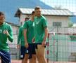 Imagini inedite din Austria: jucătorii lui Sepsi se refac în râu, cu zâmbete și frisoane