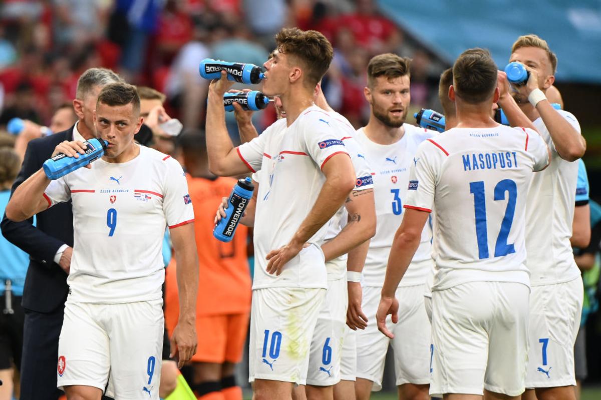 Olanda - Cehia 0-2 » Prima mare surpriză la Euro! Colegul lui Stanciu de la Slavia, MVP