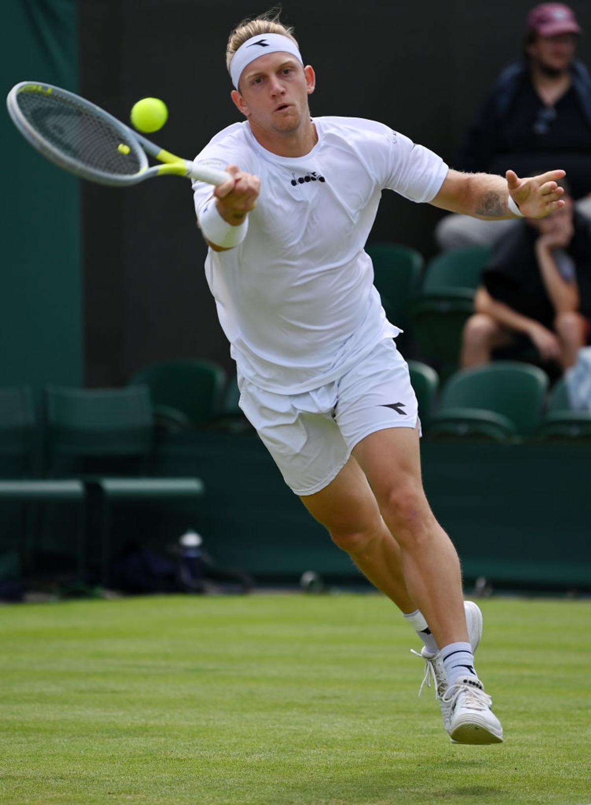 Prima mare surpriză de la Wimbledon » Semifinalistul de anul trecut, învins într-un super tie-break dramatic
