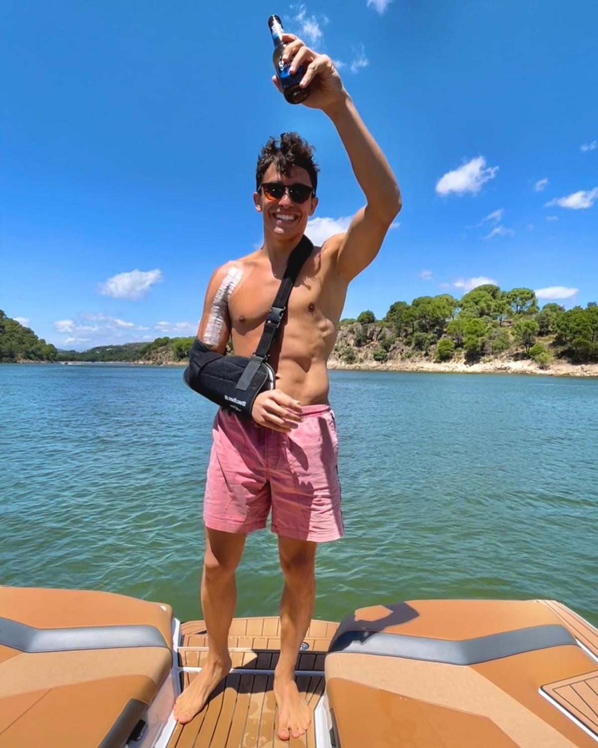 Marc Marquez și-a arătat în premieră cicatricea » Cum arată umărul după accidentarea horror din martie