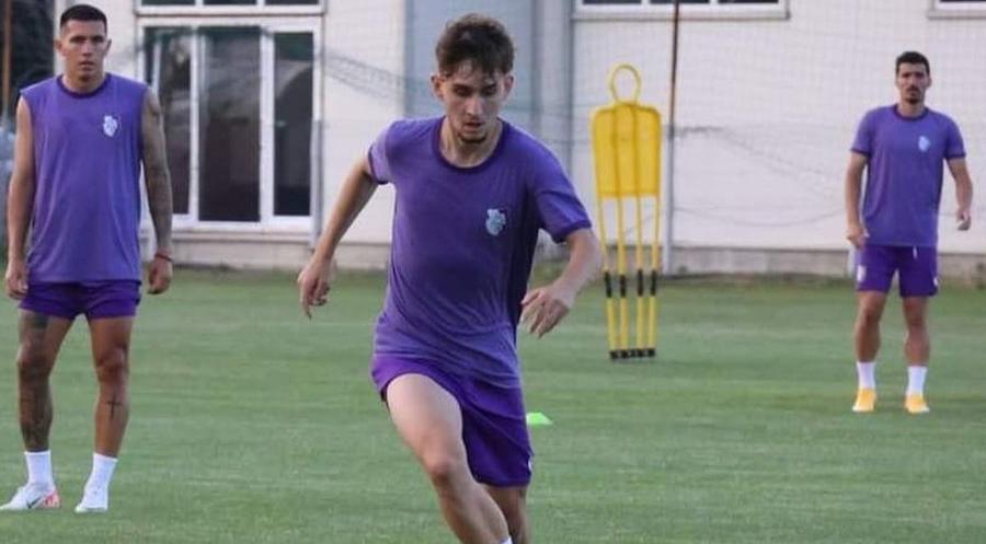 Robert Moldoveanu și Marius Briceag se antrenează deja cu FC Argeș Dublă mutare în Liga 2 » Marius Briceag, ex-FCSB, și Robert Moldoveanu, fost la Dinamo, semnează cu o favorită la promovare