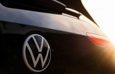 Volkswagen va investi 5 miliarde de dolari în Rivian Automotive