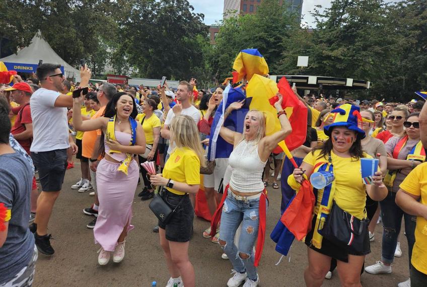 Românii au cântat și au dansat în timpul meciul cu Slovacia (1-1)