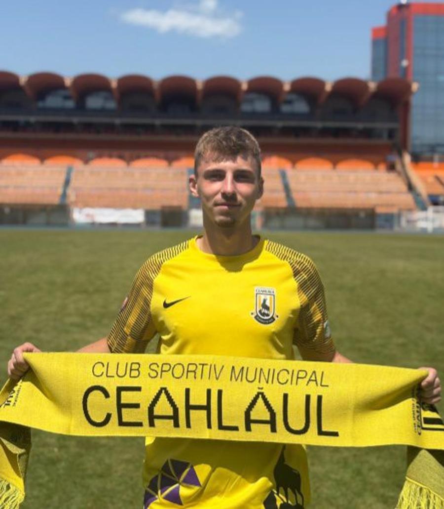 Alexandru Anton, primul transfer pe care îl face Ceahlăul pentru sezonul viitor. FOTO: Facebook @CSM Ceahlăul Piatra Neamț Primul transfer făcut de Ceahlăul pentru sezonul viitor: contract pe un an