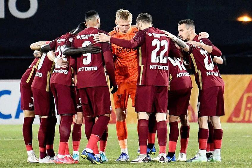 Otto Hindrich, în centru, ar putea s-o părăsească pe CFR Cluj