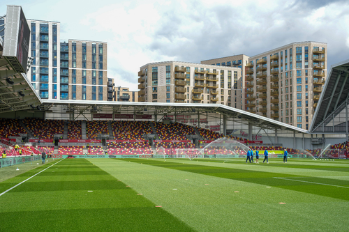 Stadionul lui Brentford, posibilă casă pentru Șahtior Donețk în Liga Campionilor // foto: imago images