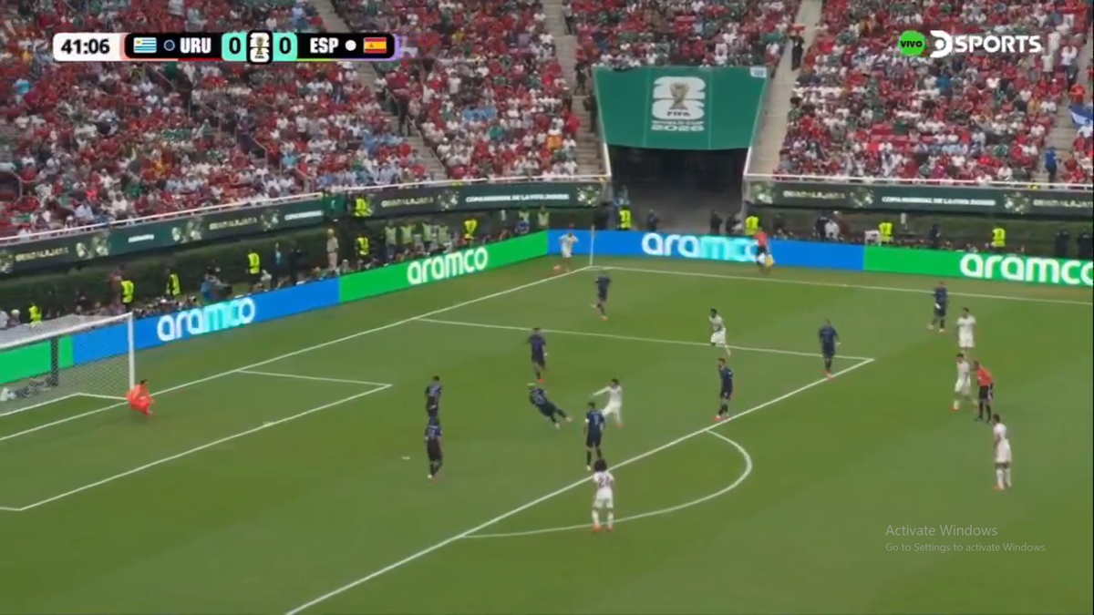 Muslera, gafă uriașă în Uruguay - Spania