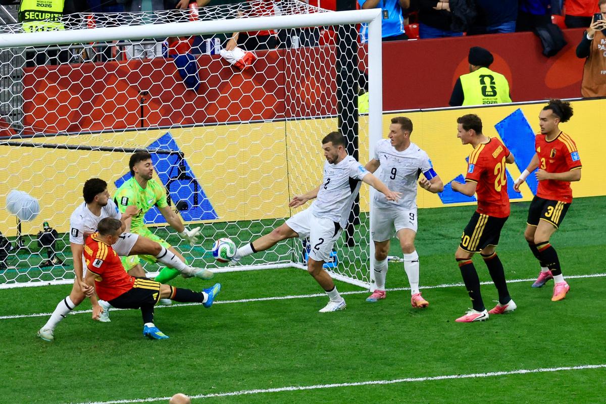 Final DRAMATIC pentru locul 2 în Egipt - Iran: urmează încă un scandal de arbitraj! + Belgia a defilat cu Noua Zeelandă în grupa G