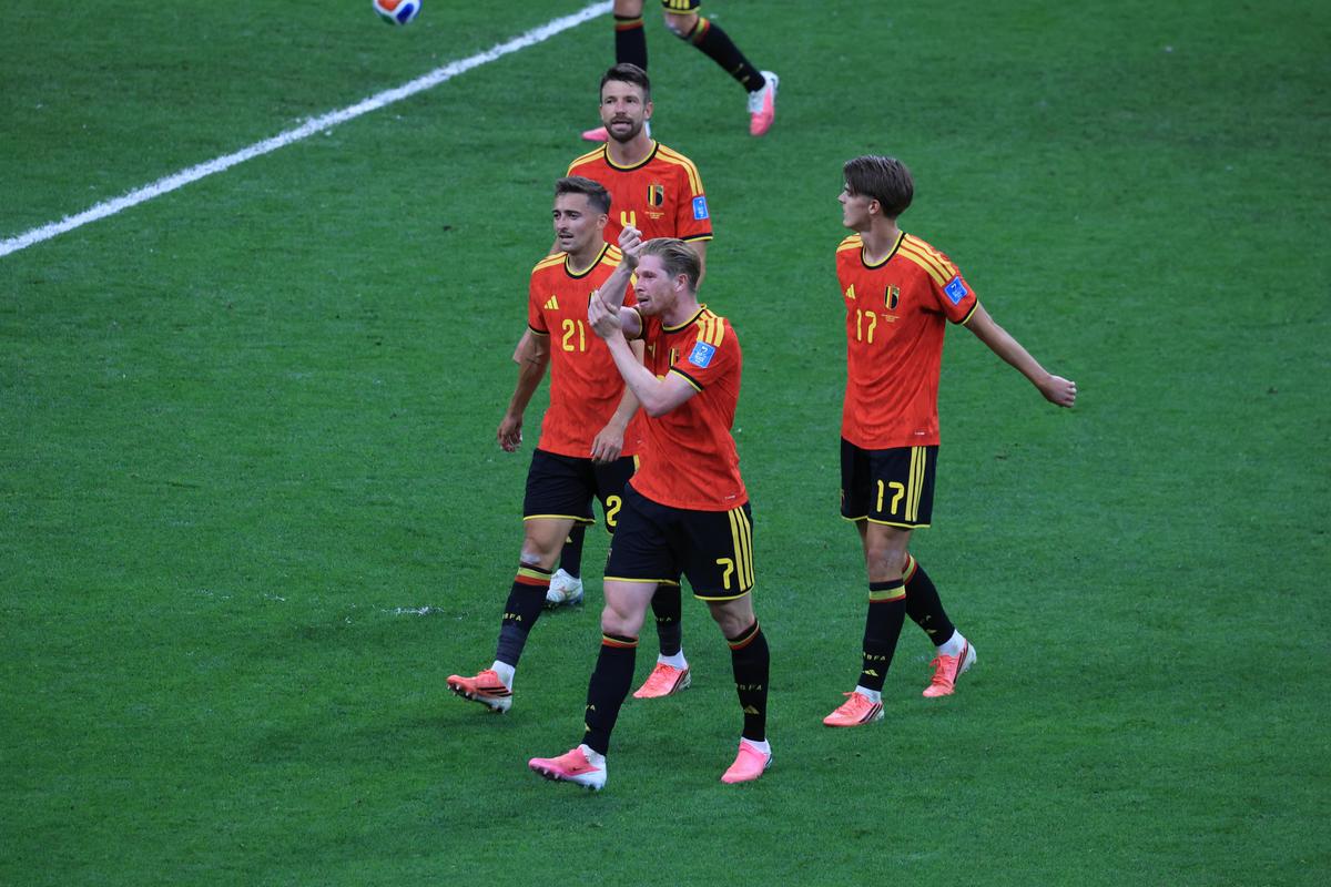 Final DRAMATIC pentru locul 2 în Egipt - Iran: urmează încă un scandal de arbitraj! + Belgia a defilat cu Noua Zeelandă în grupa G