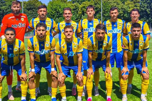 Petrolul a câștigat amicalul cu Lechia Gdansk, scor 5-0, în cantonamentul din Polonia/ foto Facebook Petrolul Ploiești