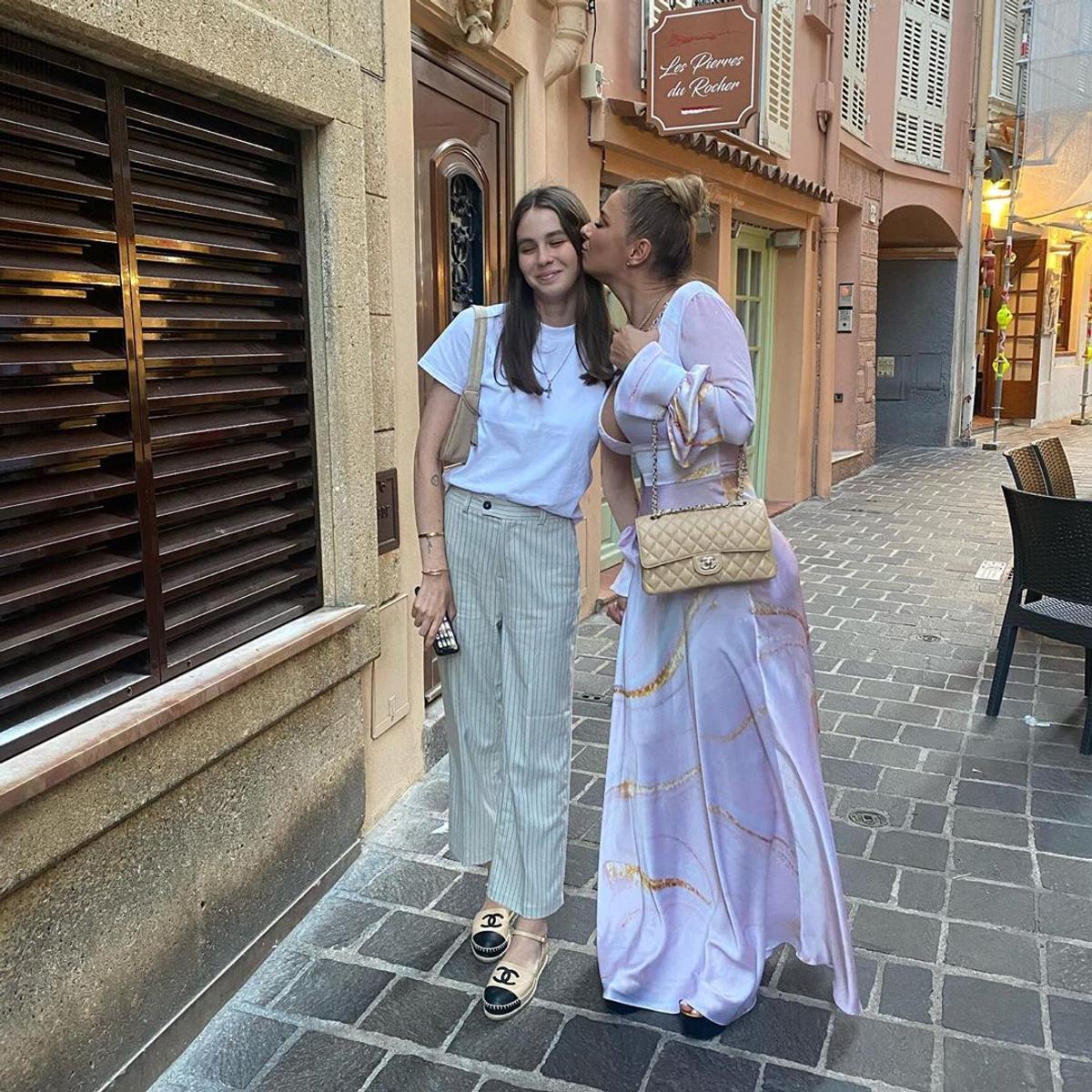 HERMANNSTADT. Din vacanță, Rebecca Dumitrescu a oferit primele declarații de când a intrat în fotbal: „Sunt cu David, dar am văzut meciul”