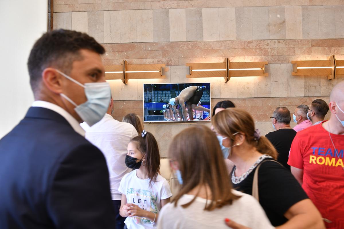 Ana Maria Popescu la aterizarea la București