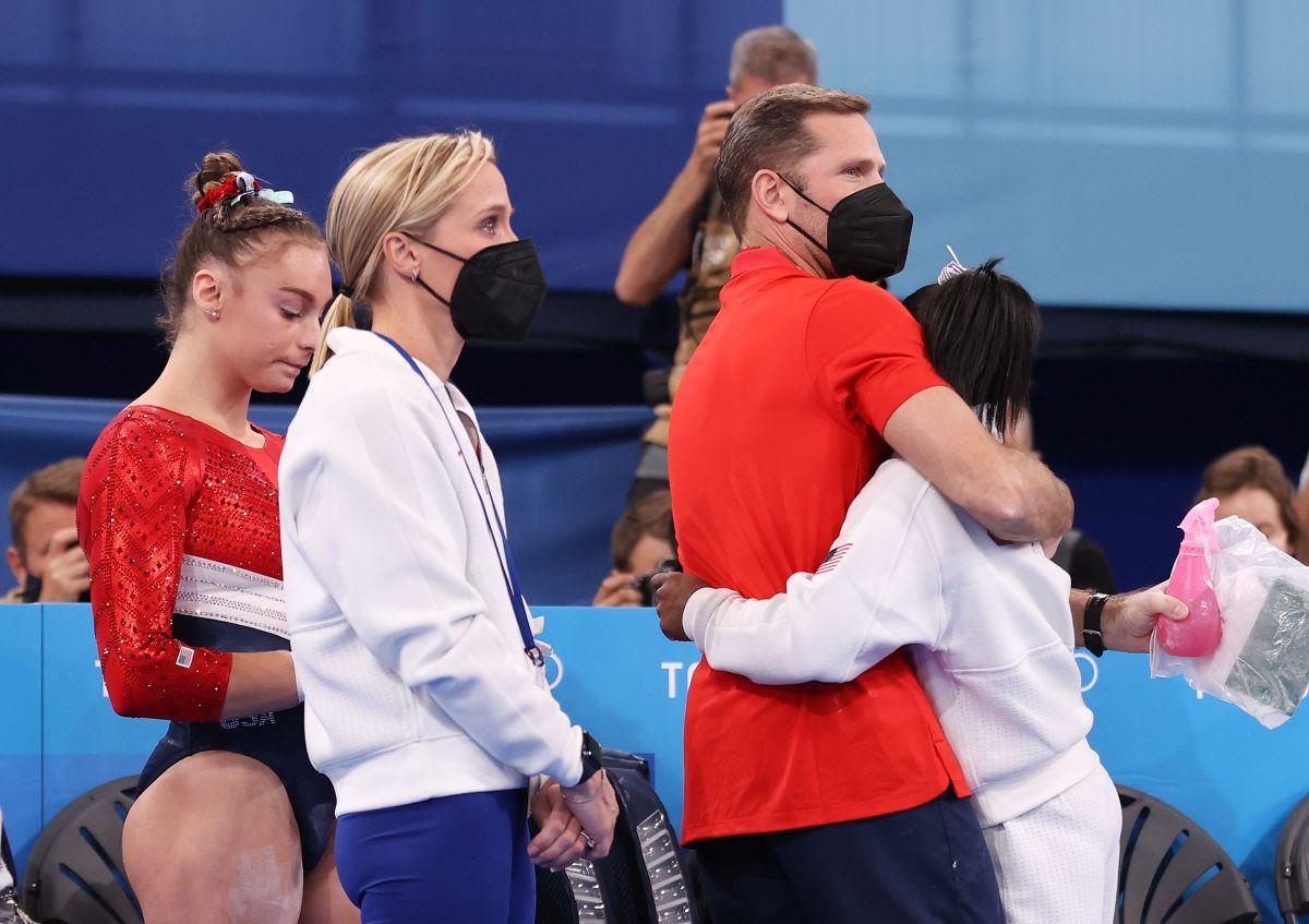 Surpriză de proporții! Simone Biles s-a retras și din finala concursului de individual compus! Care este motivul: „Aplaudăm curajul ei”