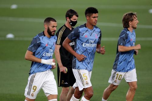 Real Madrid și Manchester United au ajuns la un acord pentru transferul lui Raphael Varane (28 de ani). „Diavolii” au făcut anunțul oficial.