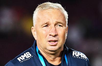 Cum a terorizat Dan Petrescu un fotbalist pe care tocmai îl transferase: „M-a înjurat de morți, atunci s-a încheiat totul. Mama a decedat când aveam 5 ani”
