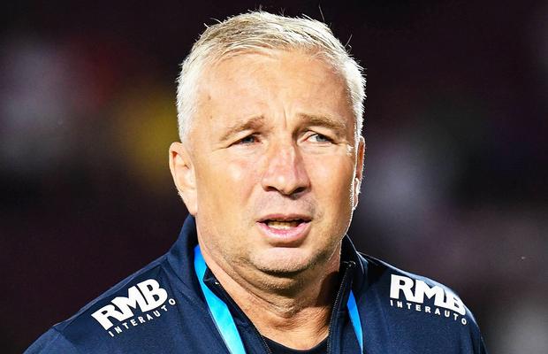 Cum a terorizat Dan Petrescu un fotbalist pe care tocmai îl transferase: „M-a înjurat de morți, atunci s-a încheiat totul. Mama a decedat când aveam 5 ani”