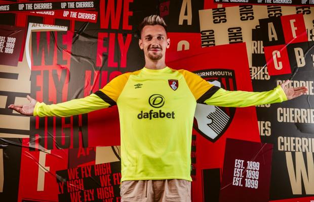 Ionuț Radu, în Premier League » Prezentat oficial la Bournemouth: „Are experiența Italiei și Franței”
