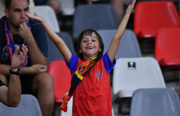 5 momente inedite care nu s-au văzut la TV în FCSB - Oțelul 0-2 » Elias Charalambous și Dorinel Munteanu au oferit imaginea zilei