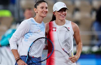Irina Begu, eliminată de Iga Swiatek de la Jocurile Olimpice după o luptă admirabilă! Cronica GSP de pe Arena Philippe Chatrier și cum s-a descurcat românca în fața liderului mondial