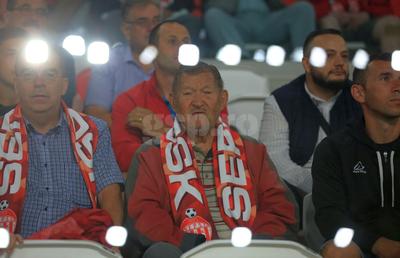 A lucrat la Real Madrid 30 de ani, iar acum urmărește meciuri din Superliga » Pe cine a surprins GSP la Sepsi - Dinamo