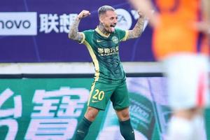 Alexandru Mitriță se distrează în China » Hattrick într-o repriză în fața lui Burcă și Ioniță