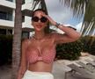 Influencerița cu peste 800.000 de urmăritori vrea să-și micșoreze sânii, dar portarul de 36 de ani n-o lasă