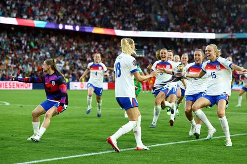 Anglia - Spania, finala de la Europeanul de fotbal feminin / Foto: Imago