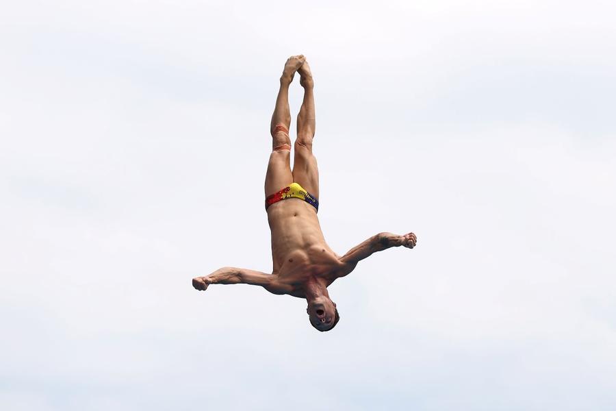 Constantin Popovici în evoluție la CM 2025 Foto: GettyImages Constantin Popovici, bronz la sărituri de la mare înălțime la Campionatele Mondiale de la Singapore: „Sunt fericit pentru această medalie!”