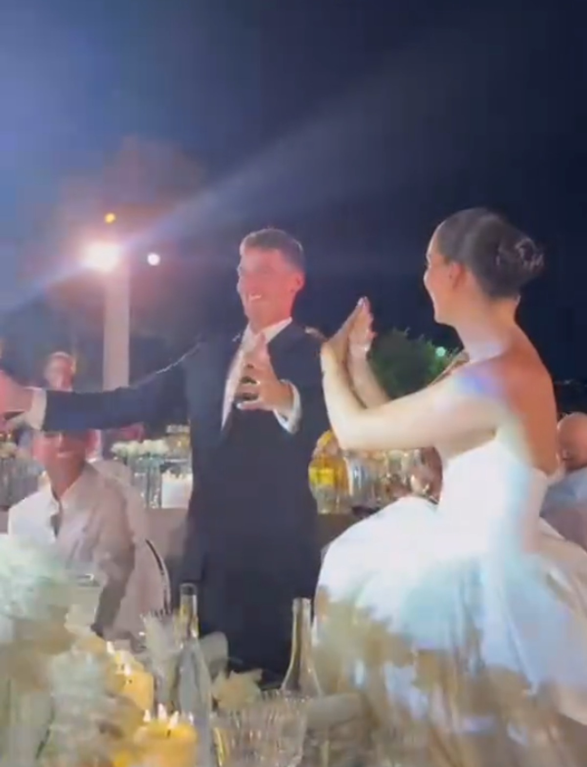Benjamin Pavard s-a căsătorit cu actrița Kleofina Pnishi, iar la nuntă au afișat „vulturul albanez”