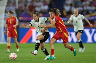 Legenda lui Bayern și a Germaniei transmite răspicat, într-un editorial manifest: „Fotbalul feminin a devenit sport de masă. Este momentul!”