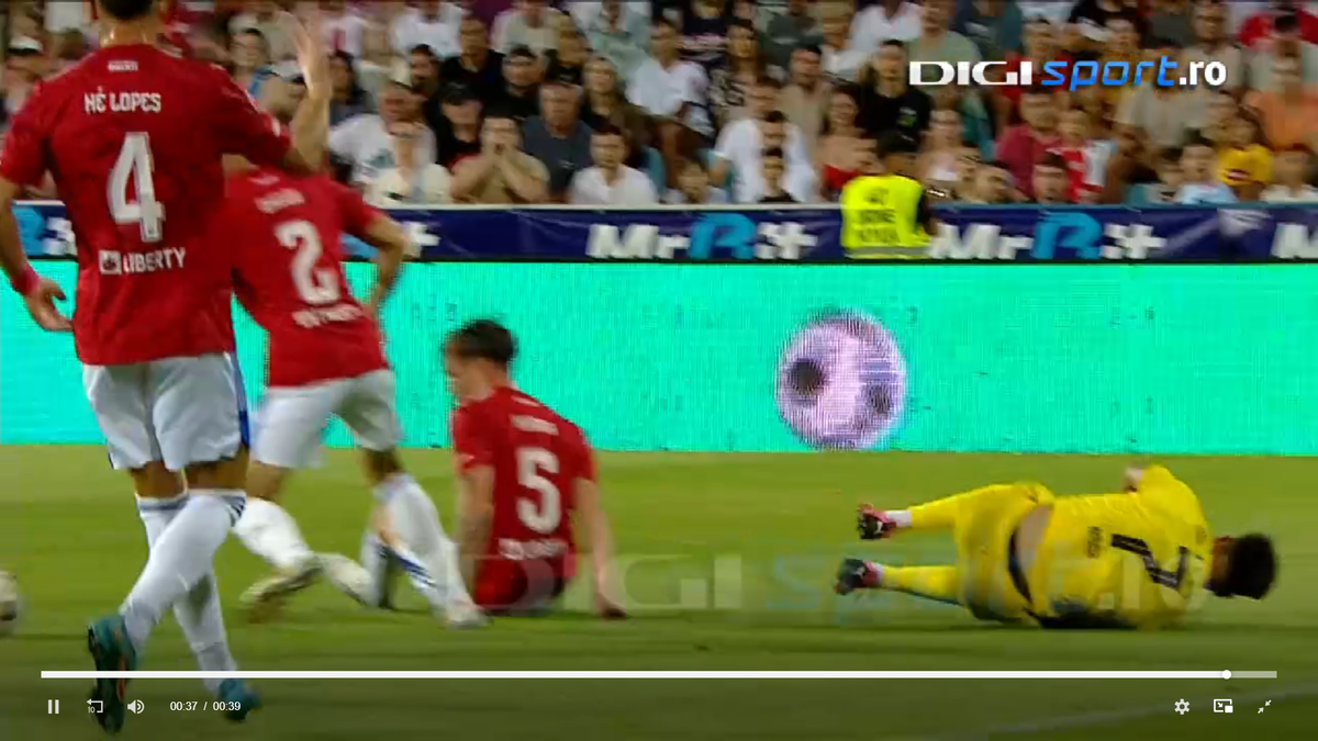 Alexandru Musi a solicitat un penalty în Oțelul - Dinamo