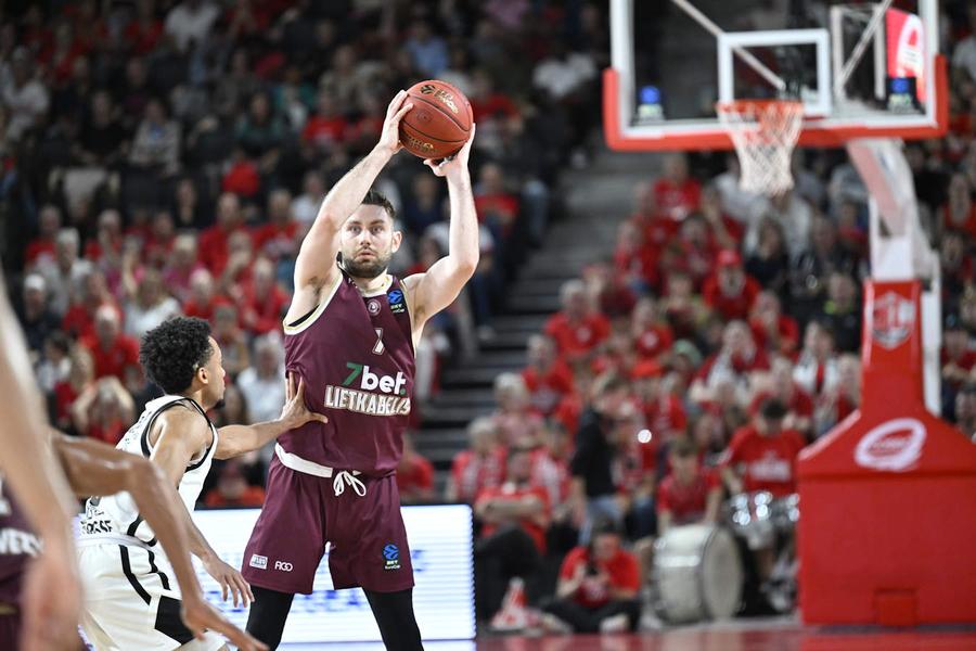 Kristian Kullamae a jucat la Lietkabelis în sezonul 2025-2026/Foto: euroleaguebasketball.net U-BT Cluj-Napoca a efectuat al 8-lea transfer al verii: fundașul naționalei Estoniei va juca în alb și negru