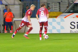 FC Botoșani - Rapid, în a doua etapă din Superligă » Ocazie mare în minutul 4: căpitanul giuleștenilor nimerește bara!
