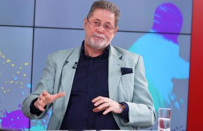 Cornel Dinu, un nou derapaj în direct la TV: „Gigi Becali are nevoie de cămaşă de forţă”