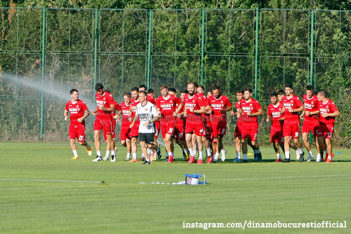 DINAMO, antrenament Contra