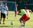 DINAMO, antrenament Contra