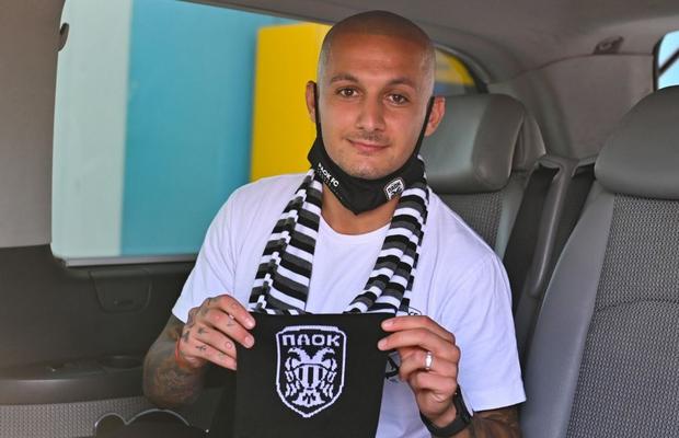 Primele imagini cu Alexandru Mitriță la Salonic! Mijlocașul va semna cu PAOK după vizita medicală