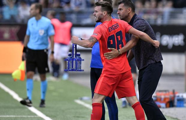 Antrenorul lui Viking face acuzații șocante: „Cei de la FCSB au venit cu pungile de cadouri pentru arbitri, facem observație la UEFA”