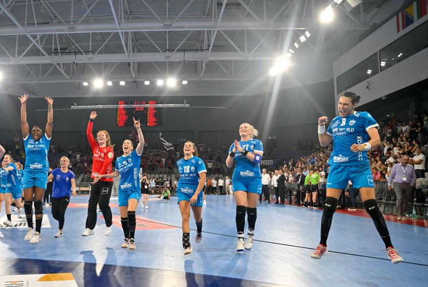 CSM București a învins-o pe Rapid, scor 31-22, și a cucerit Supercupa României la handbal feminin. Cristina Neagu (35 de ani) a fost desemnată cea mai bună jucătoare a Final Four-ului de la Pitești și a sărbătorit în stilul lui Cristiano Ronaldo.