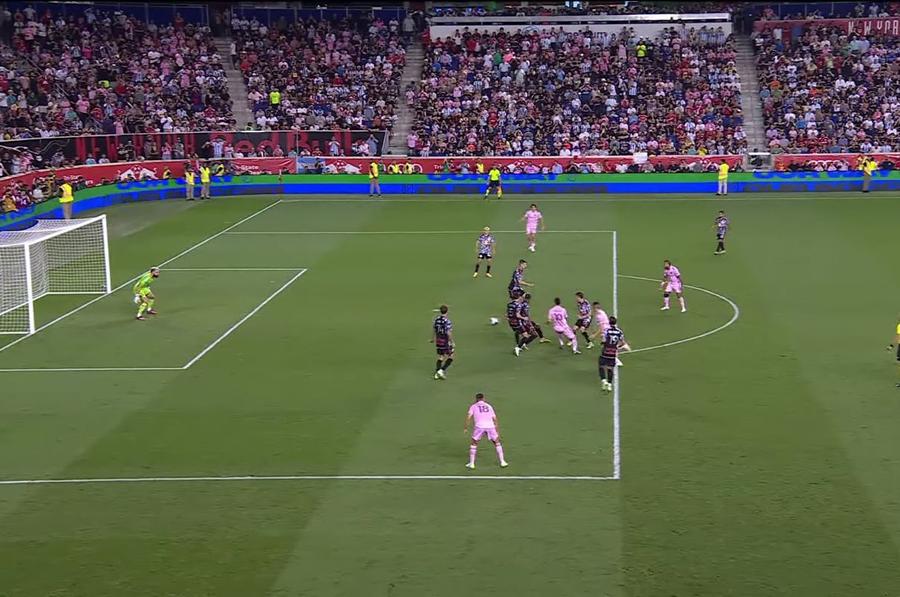 Foto: Captură Youtube @ MLS Lionel Messi, magistral la debutul în MLS » Gol marcat la capătul unei faze senzaționale