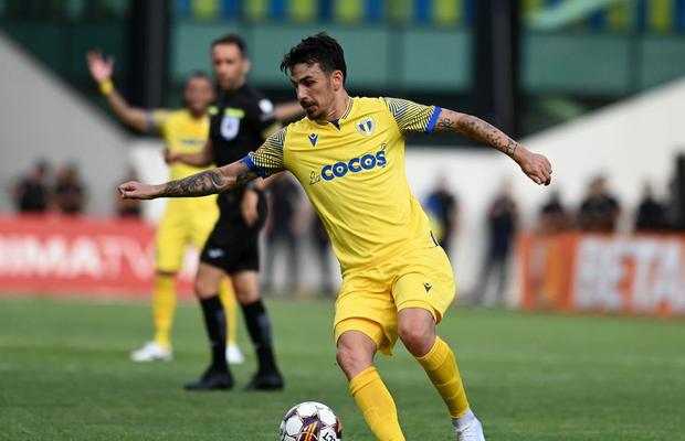 Sergiu Hanca, huiduit de fanii lui Dinamo » Reacția fostului mijlocaș din „Ștefan cel Mare”: „Nu reprezintă clubul”