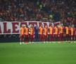 Mesajul incredibil apărut în peluză la un meci din play-off-ul Ligii Campionilor » În situații similare, UEFA a cerut intervenția imediată a organizatorilor