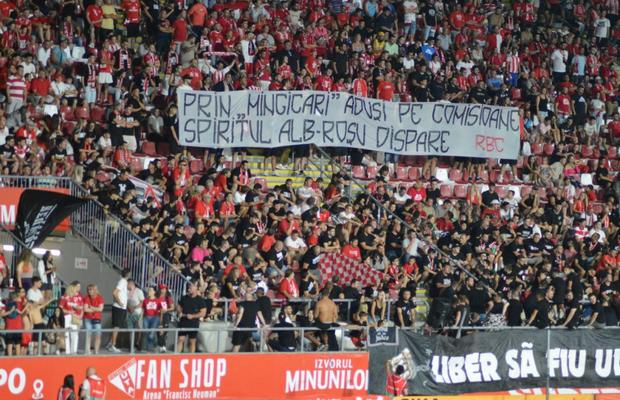 Clubul are cel mai slab start de sezon de la revenirea în Superliga, dar antrenorul se revoltă: „Nu pot să promovez tineri doar de dragul de a-i promova”