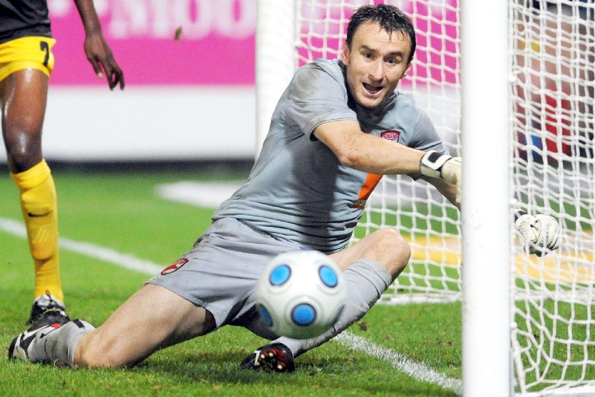 Florin Matache, dezvăluiri de colecție la fix 15 ani după „Minunea de la Liberec” » Eroul lui Dinamo i-a povestit Gazetei 3 momente din culise și admite: „N-aș fi vrut să ajung să trag”