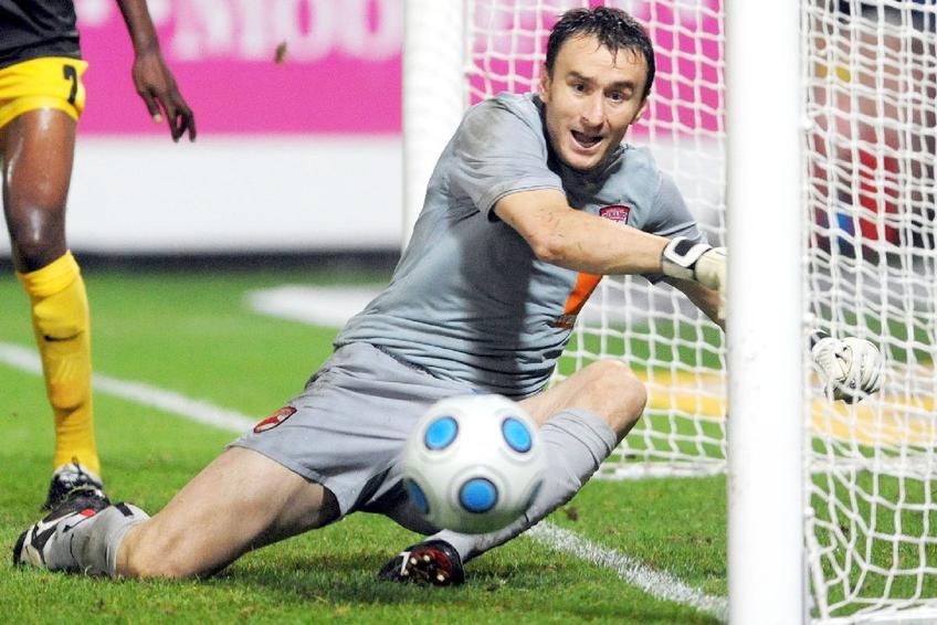 Florin Matache și intervenția miraculoasă din prelungirile partidei de la Liberec / Sursă foto: Arhivă